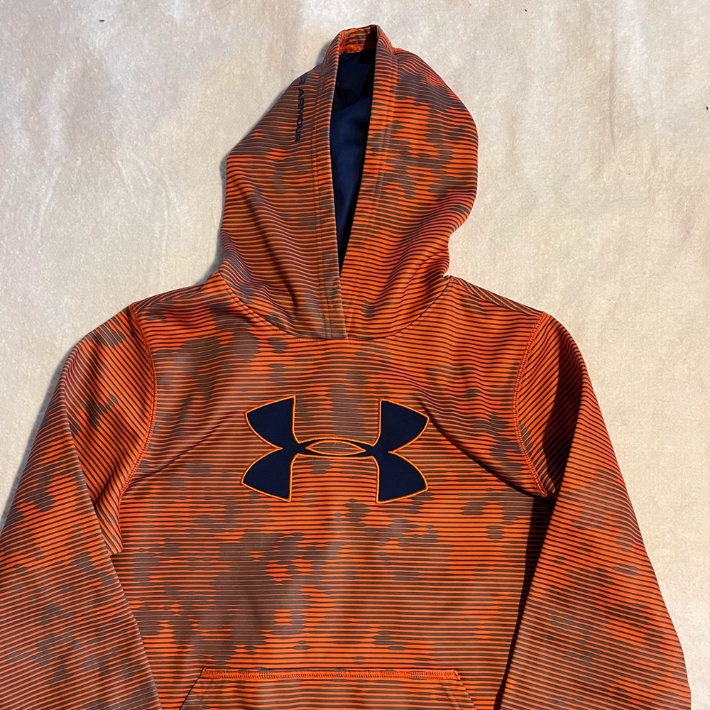 Youth Under Amour Large Hoddie